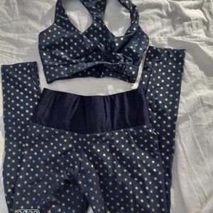 Cute Booty Lounge star outfit - matching leggings and bralette